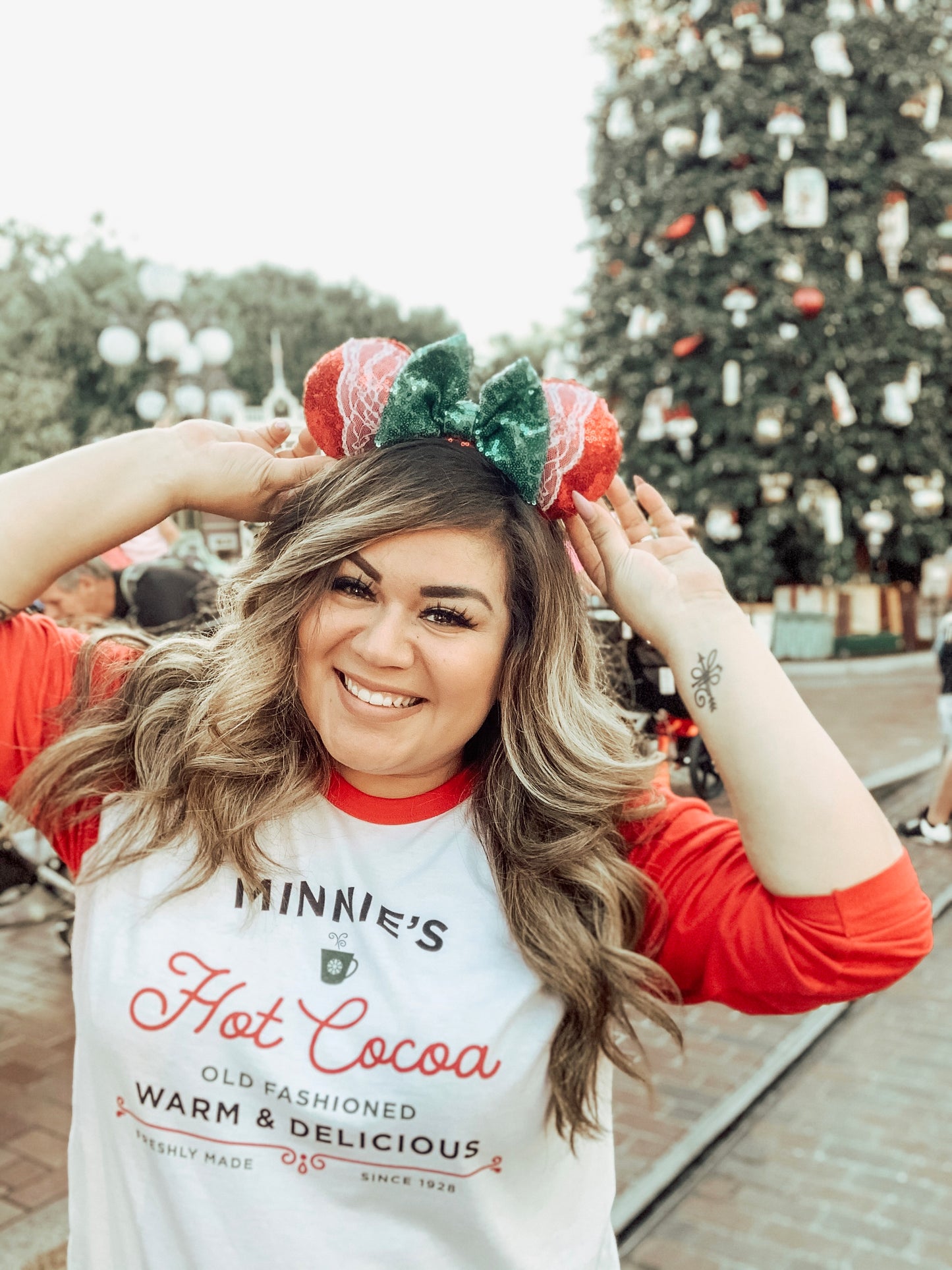Christmas Minnie's Hot Cocoa 3/4 Sleeve Raglan Shirt ADULT - Next Stop Main Street